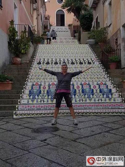 世界知名画家使用TASSANI塔萨尼产品绘出最美地毯"
117656"