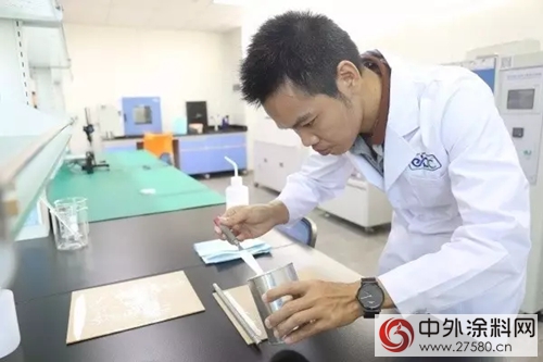 河南自贸试验区入驻企业破万注册资本达1464