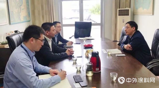 中国绝热节能材料协会一体板分会秘书长王刚到访亚士"132737"