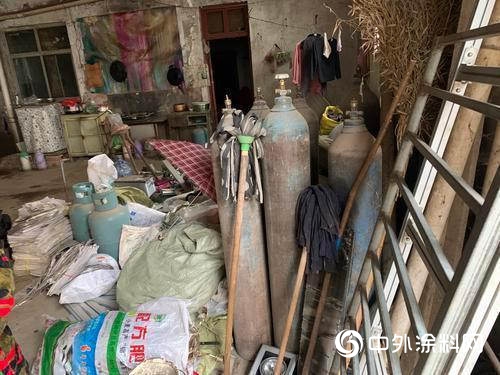 郑州2家企业粉尘油漆污染被查处