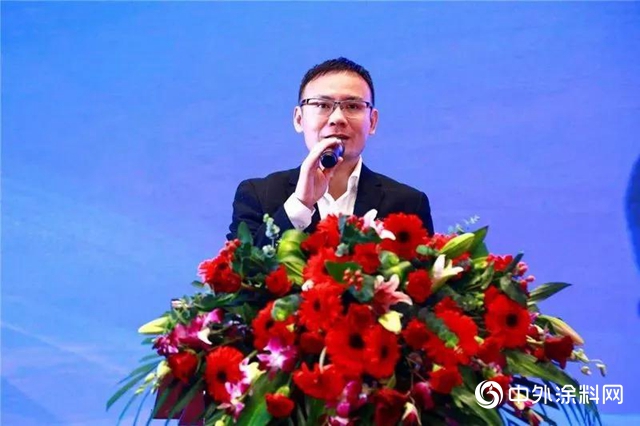 第七届中国门业GDCC峰会：大宝漆荣获“年度杰出水性涂料品牌”