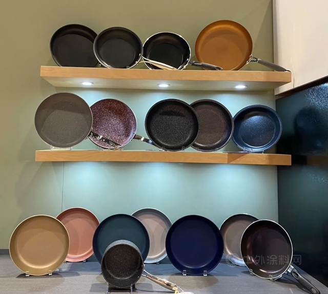 PPG华福2022年家居展，可用于厨具、烤箱和厨房电器的彩色不粘涂料