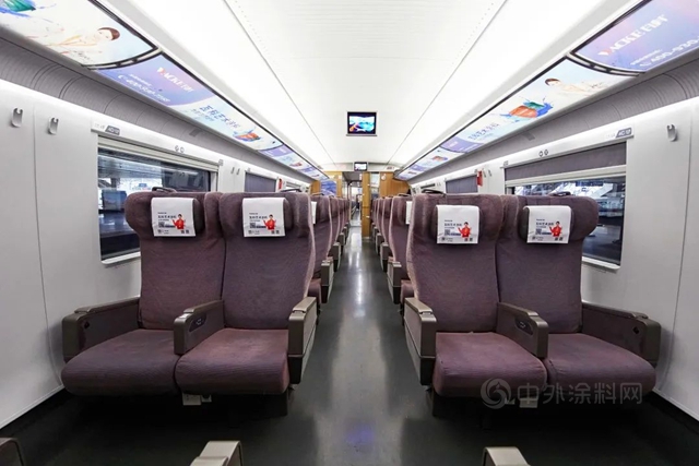 瓦科冠名中国高铁，跑出品牌发展加速度！
