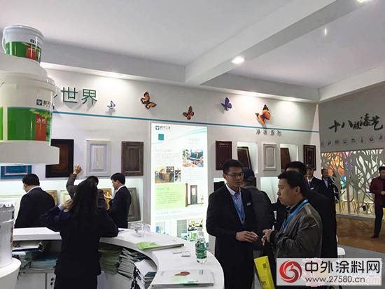君子兰漆参加东莞名家具展 魅力绽放
