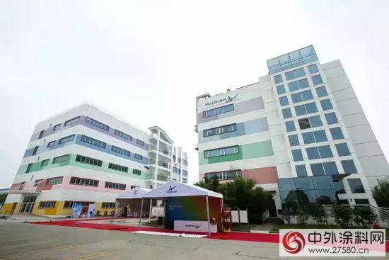 阿克苏诺贝尔中国最大技术中心落成启用"
114987"