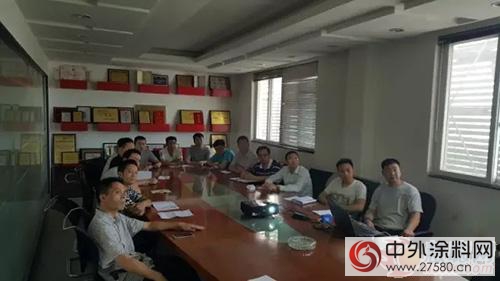 展辰家具漆专业培训团队走进百德功能木门