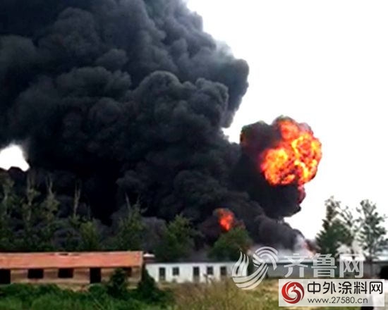 郓城一油漆厂发生火灾4小时扑灭 无人员伤亡"116052"