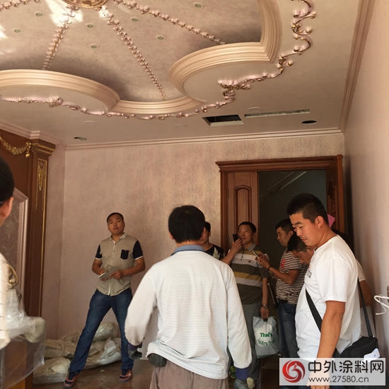 “一波又一波的”墙面时尚美妆解决方案来袭"117182"