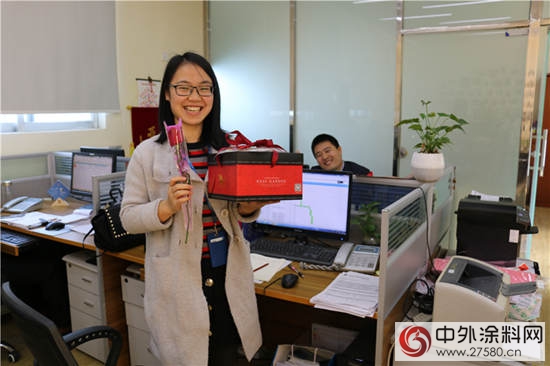 嘉宝莉情人节搞创意玩惊喜，你被温暖到了吗？