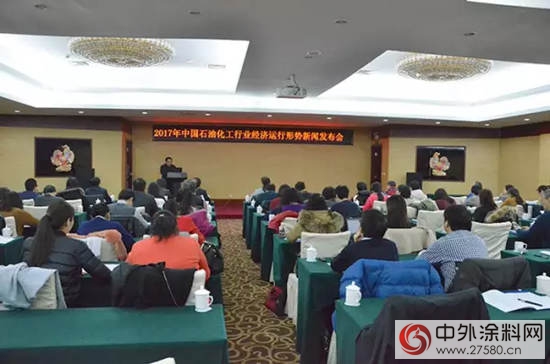 2016年涂料行业全年产量达1899.78万吨