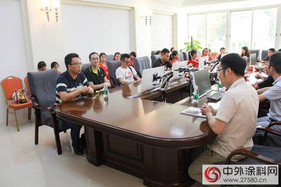 华隆涂料迎来中国足球未来希望之星"
121352"