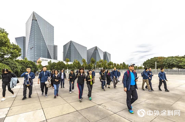中远关西上海工会组织开展“坚定信心、勇往直前”徒步活动"130321"