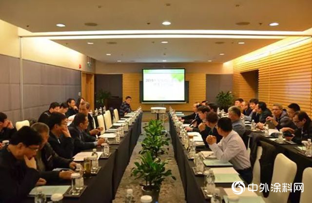 中国涂料工业协会氧化铁行业分会2019年理事会工作会议在宁波顺利"132177"