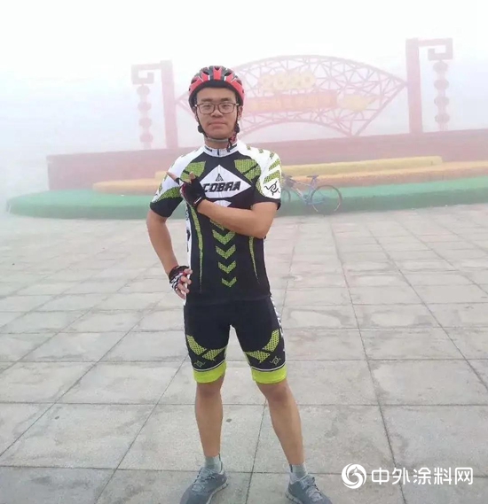 研发标兵拍了拍你：待危机化解 你创造的价值不会被埋没