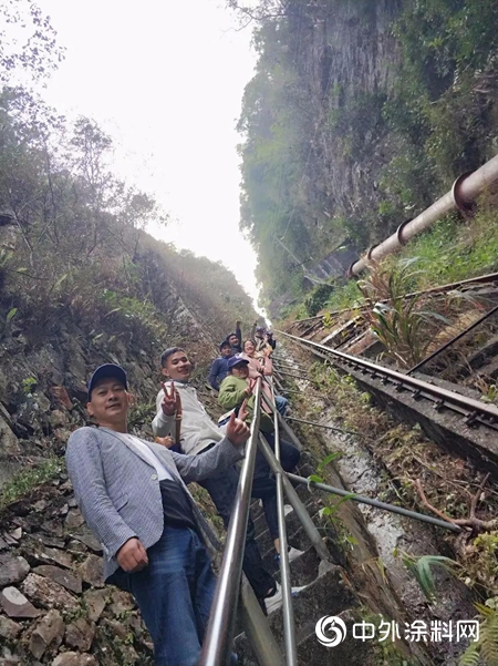 丹霞健康行 快乐在进行—嘉宝莉地坪漆年度旅游活动圆满结束！