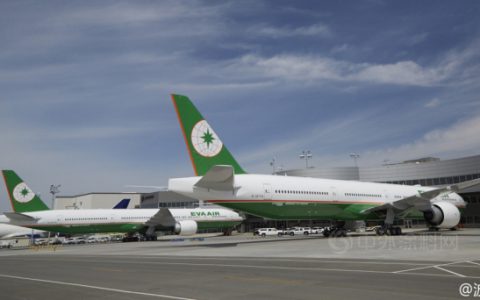 长荣航空新涂装揭面纱　网友吐槽新涂装不新"
107890"