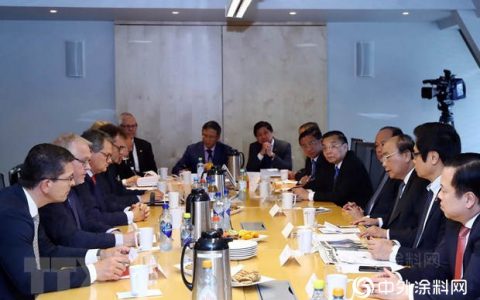 越南政府总理阮春福会见佐敦等挪威领先集团代表
