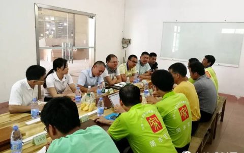 以客户为中心，美涂士家具漆一直在行动！”
133799″