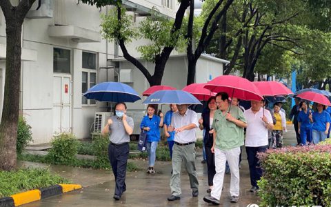 江苏省生态环境厅领导一行莅临长江涂料视察指导"
141290"