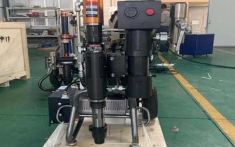 东方雨虹智能装备全新聚氨酯在线加热、喷涂一体化设备上线啦