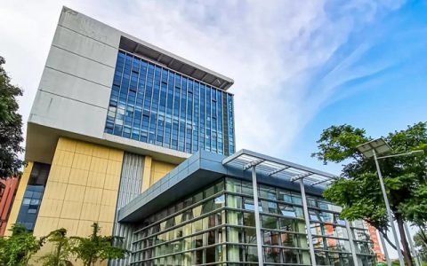 三月春意浓 开启新征程 奋斗新时代