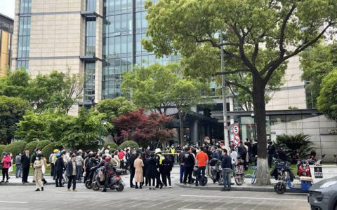 都是涂料惹的祸？上海、广州、南京一线城市住宅装饰“减配”事件频发