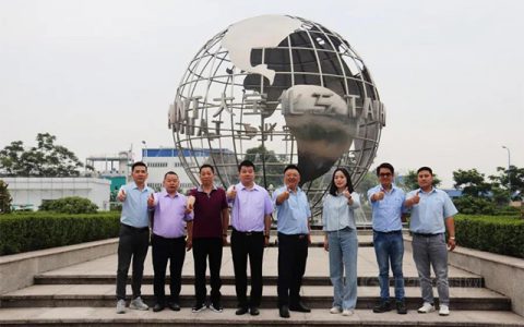 筑巢引凤｜成都家具商会偕众家具企业领导一行莅临成都大宝参观访问