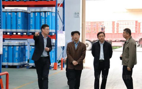湖北省经信厅规划和技术改造处处长黄敏鸿一行莅临凯伦华中产业基地参观调研