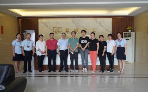 双叶家具金总一行莅临一品迪邦指导