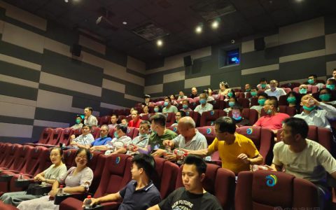 广源集团观看《三湾改编》，点燃信仰力量