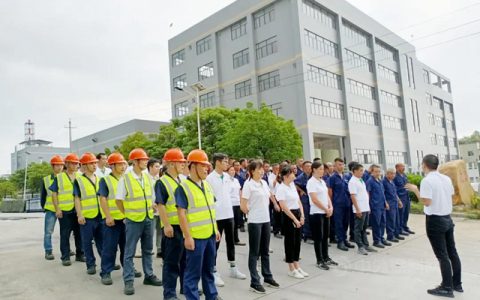筑牢安全防线——三棵树·大禹九鼎开展消防应急演练