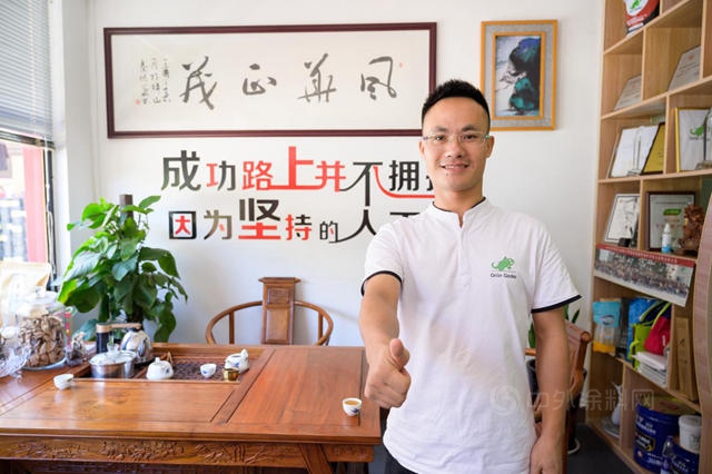 做亏本生意，三个字赚回三千万 ——专访深圳市创盛隆涂料贸易有限公司总经理康视远