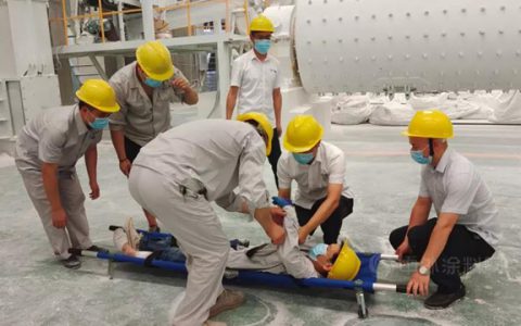 南召新广源开展“机械伤害事故”应急救援演练