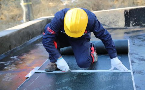 羡慕！东方雨虹7.2万工人劳务周薪制