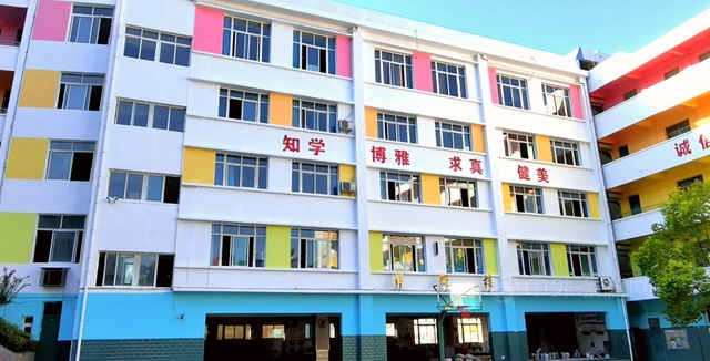 焕彩成长空间 助力梦想启航 “Let's Colour多彩开始”落地普安小学 阿克苏诺贝尔推进校园公益