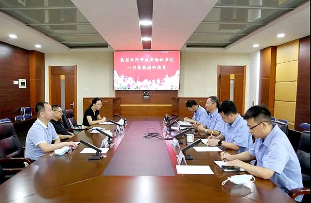 厦门市科技局党组副书记谢松一行到双瑞涂料考察调研