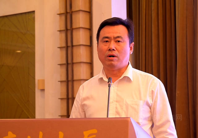 广东省胶粘剂行业协会成立，孙东成当选会长！