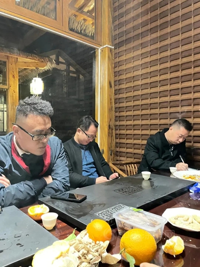 瓦帕茵特受邀组织主持第十五届中国艺术涂料墙艺论坛