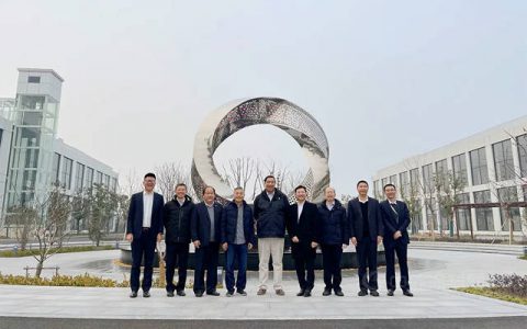 中国建筑防水协会秘书长朱冬青一行莅临凯伦高分子产业园参观调研
