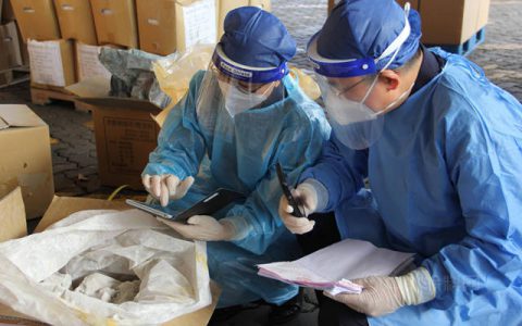 拒绝“洋垃圾”！25吨不合格粉末涂料被拱北海关依法退运出境