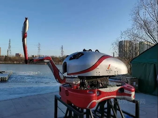 海化院助力奥运史上首次机器人水下火炬接力