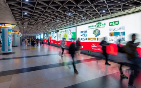 升级服务“刷”屏南京东路地铁站，三棵树天猫超品日再现大事件