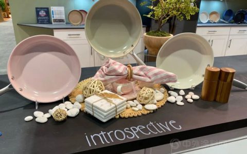 PPG华福2022年家居展，可用于厨具、烤箱和厨房电器的彩色不粘涂料