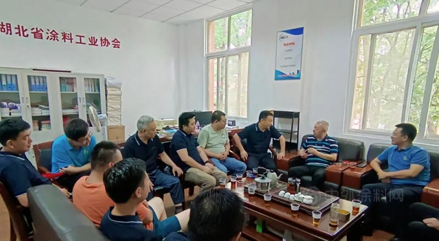共商湖北涂料行业发展大计,共同推进湖北涂料健康发展——襄阳市涂料行业协会到访湖北省涂料工业协会和武汉双虎涂料股份有限公司