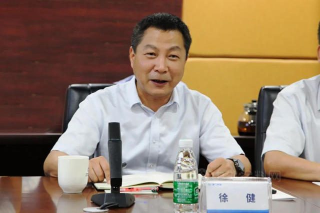 广船国际党委书记、董事长陈忠前一行到双瑞涂料产业考察交流