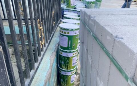 开发商拿“文邦”当“立邦”用 ，“一眼假”山寨涂料现身北京