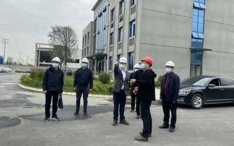 彭山区区长杨静一行莅临新威凌四川生产基地调研