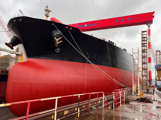 鱼童漆助力海上巨无霸VLCC（30万吨超大型油船）盛装启航