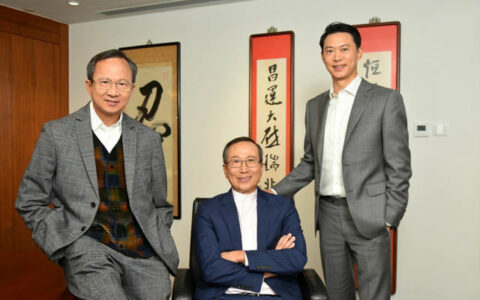 叶氏化工集团行政总裁转任