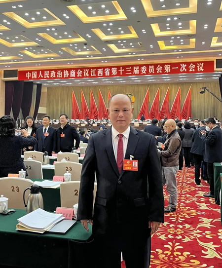 中国重钙第一强广源集团董事长李海滨当选为江西省政协委员